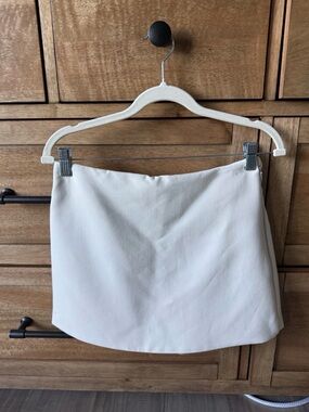 Zara Cream High-Waist Mini Skirt